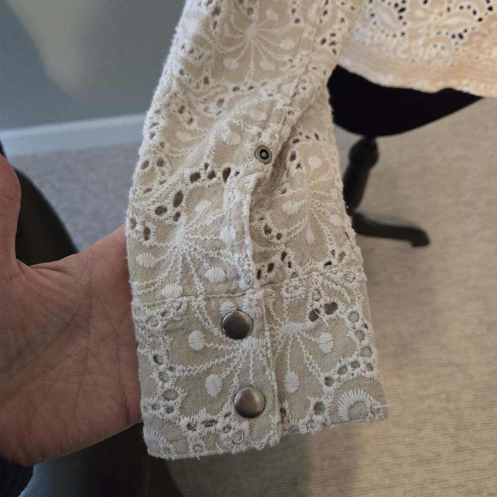 Chico's linen blend size 1 eyelet cream jacket blazer - Picture 7 of 7